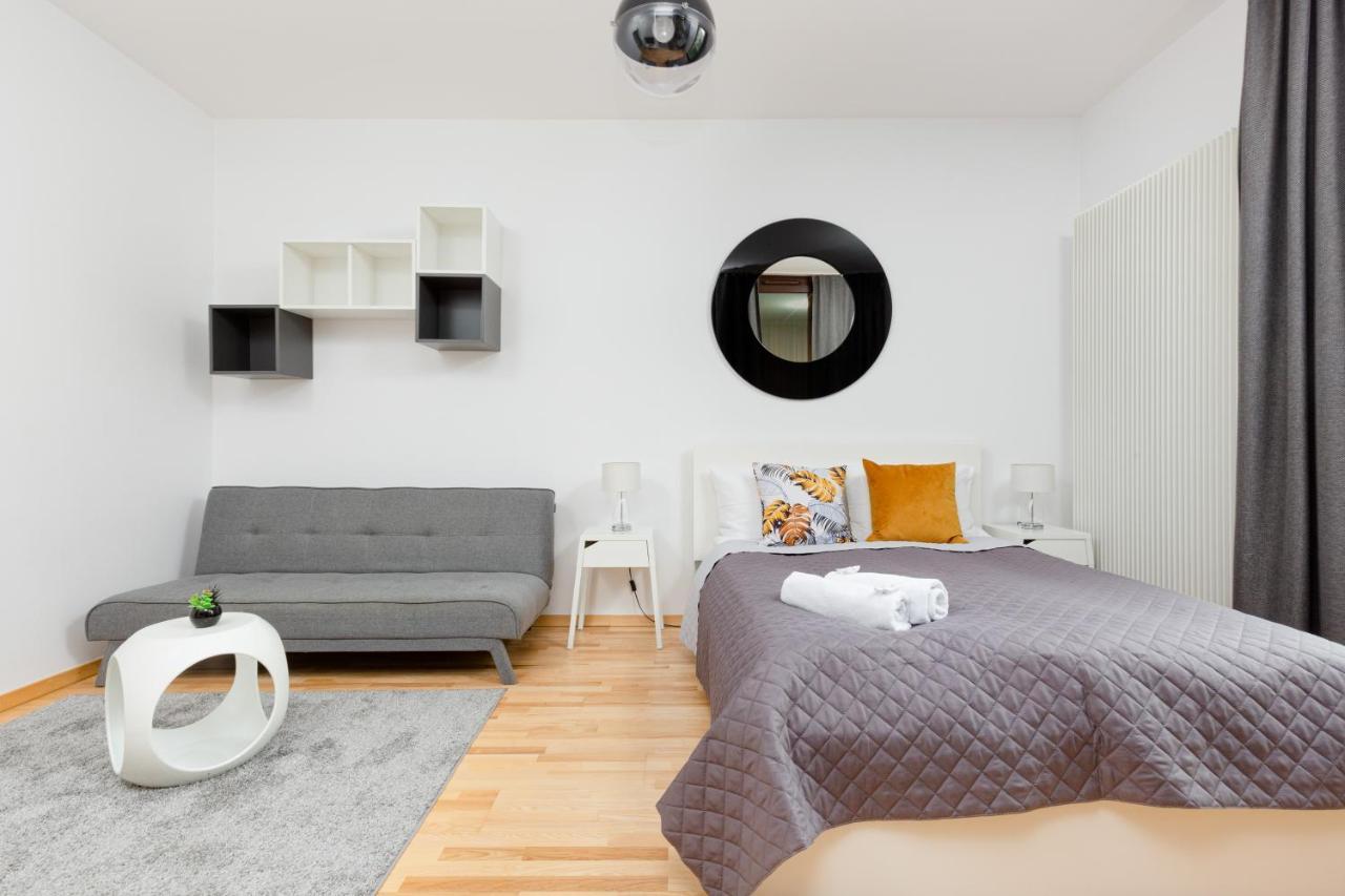 19 Dzielnica Apartamenty Warszawa By Noclegi Renters Exterior photo
